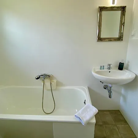 Rohrer Am Murradweg - An Der Weinstrasse فندق مبيت وإفطار 3*